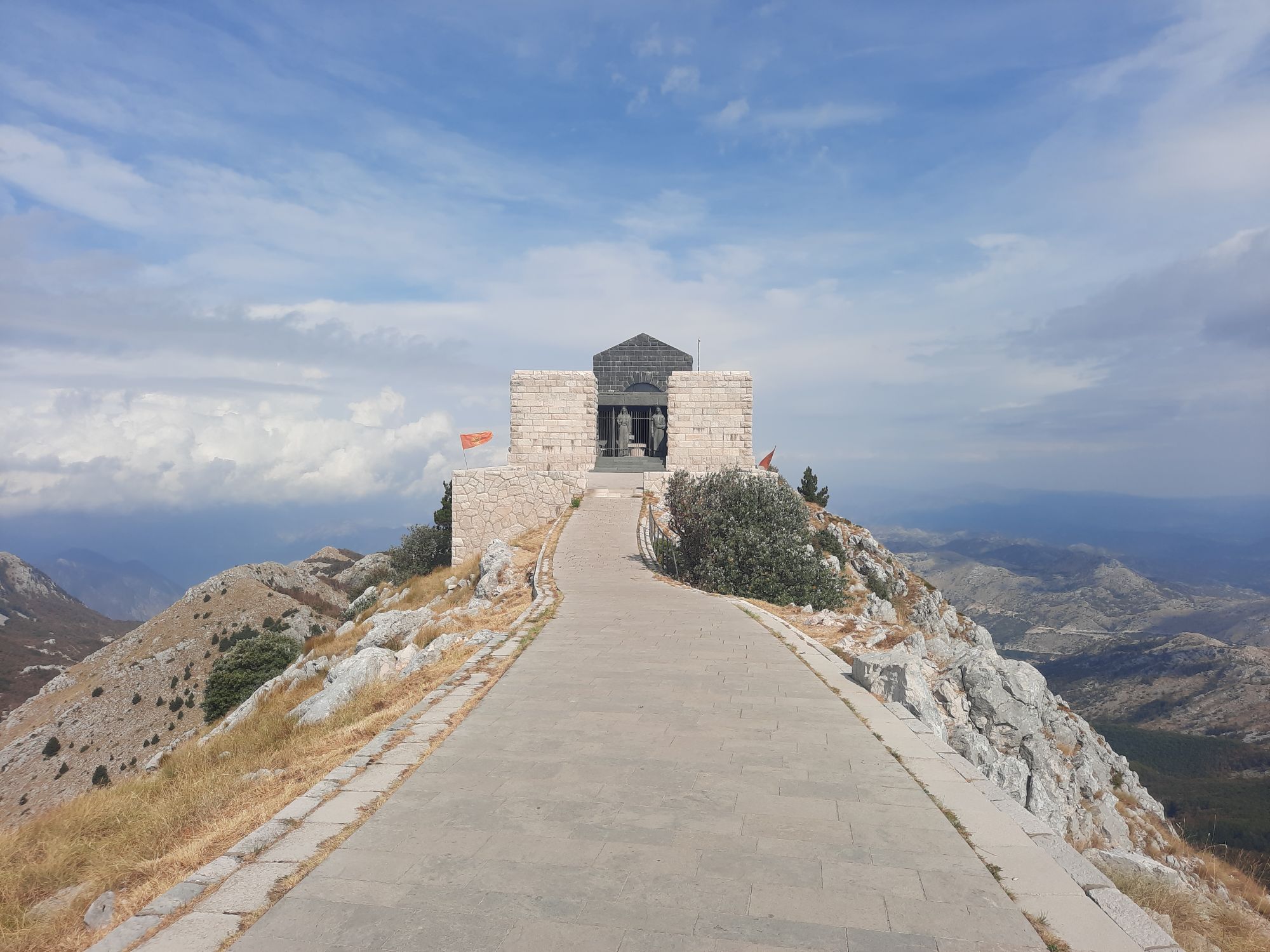 Le Mausolée de Njegos et le Parc National du Lovcen